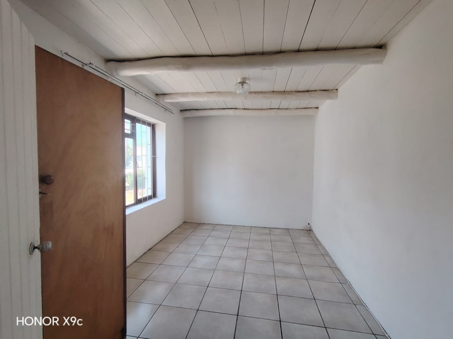 2 Bedroom Property for Sale in Baardskeerdersbos Western Cape